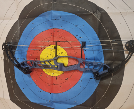 Hoyt stratos 36