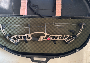 Hoyt States bow