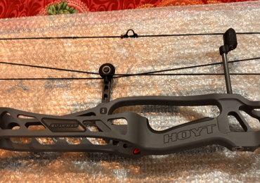 Hoyt Stratos 36